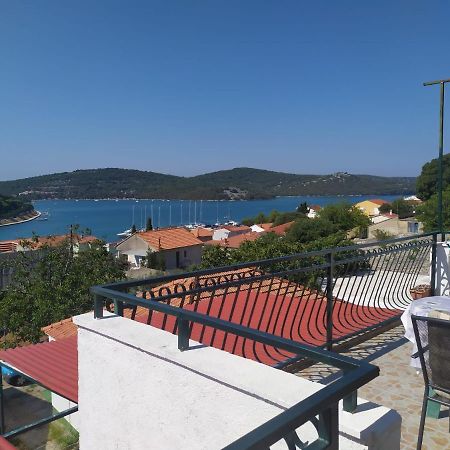 Veldic Apartments Tisno Luaran gambar