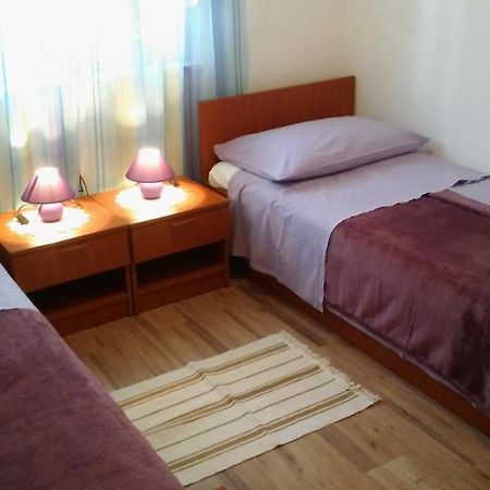 Veldic Apartments Tisno Luaran gambar