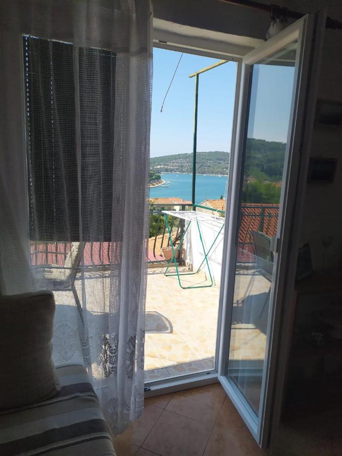Veldic Apartments Tisno Luaran gambar