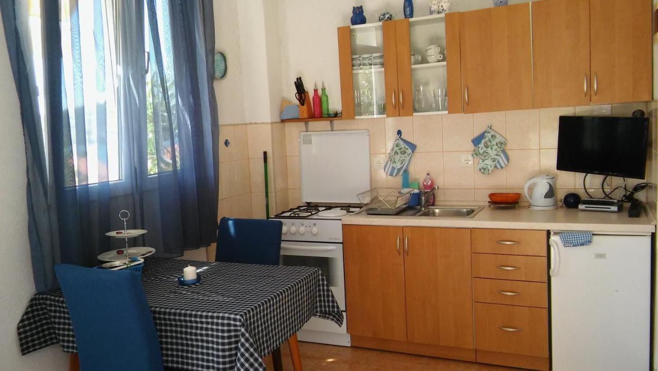 Veldic Apartments Tisno Luaran gambar