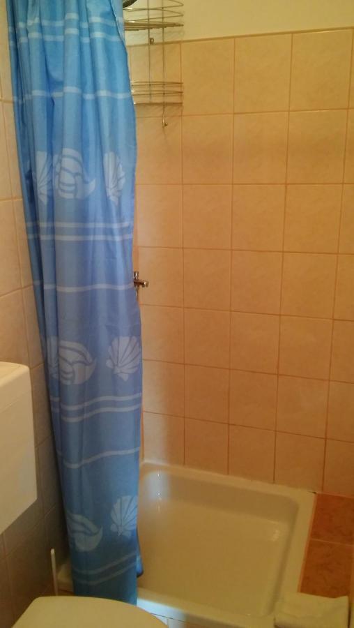 Veldic Apartments Tisno Luaran gambar