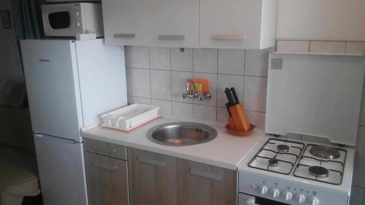 Veldic Apartments Tisno Luaran gambar