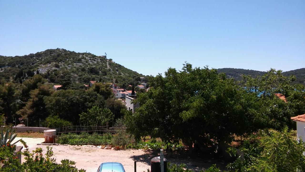 Veldic Apartments Tisno Luaran gambar