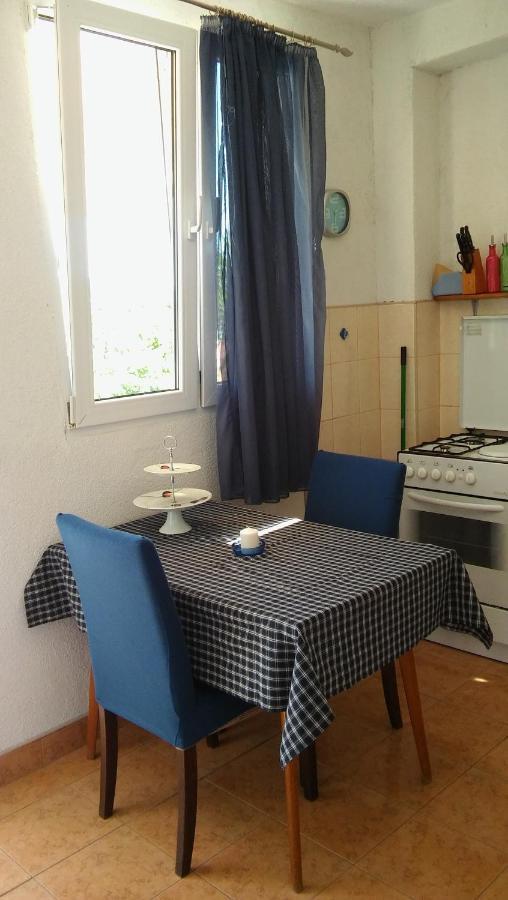 Veldic Apartments Tisno Luaran gambar