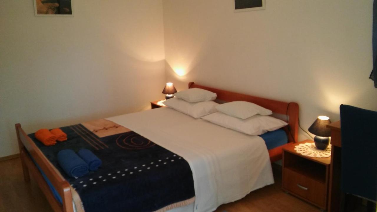 Veldic Apartments Tisno Luaran gambar