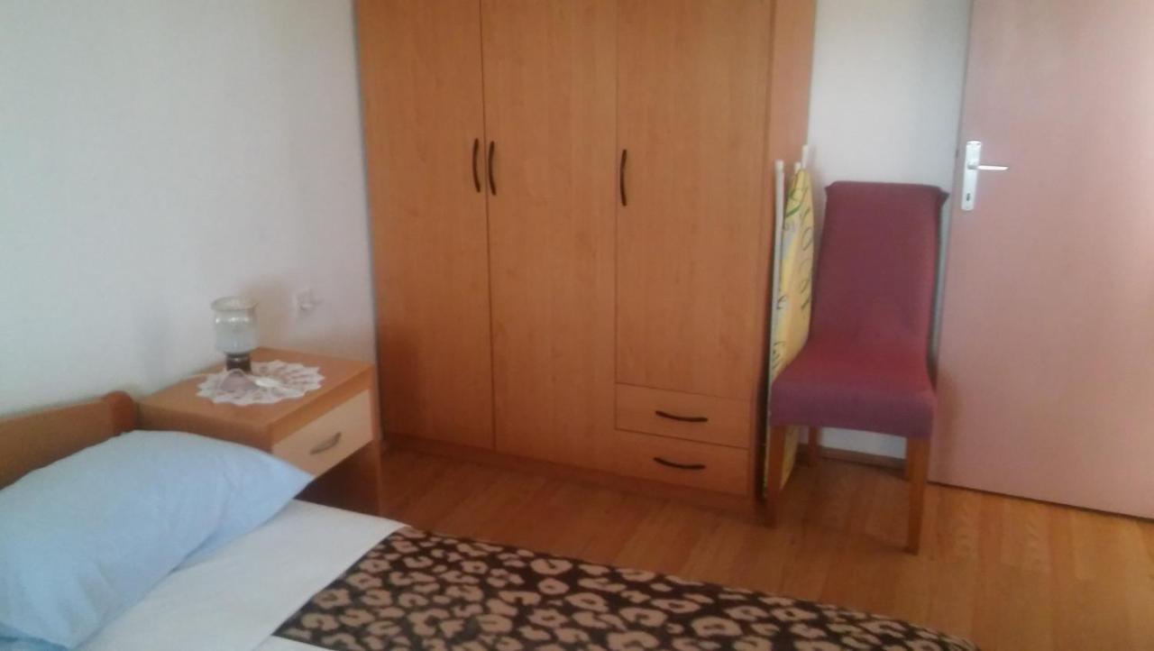 Veldic Apartments Tisno Luaran gambar