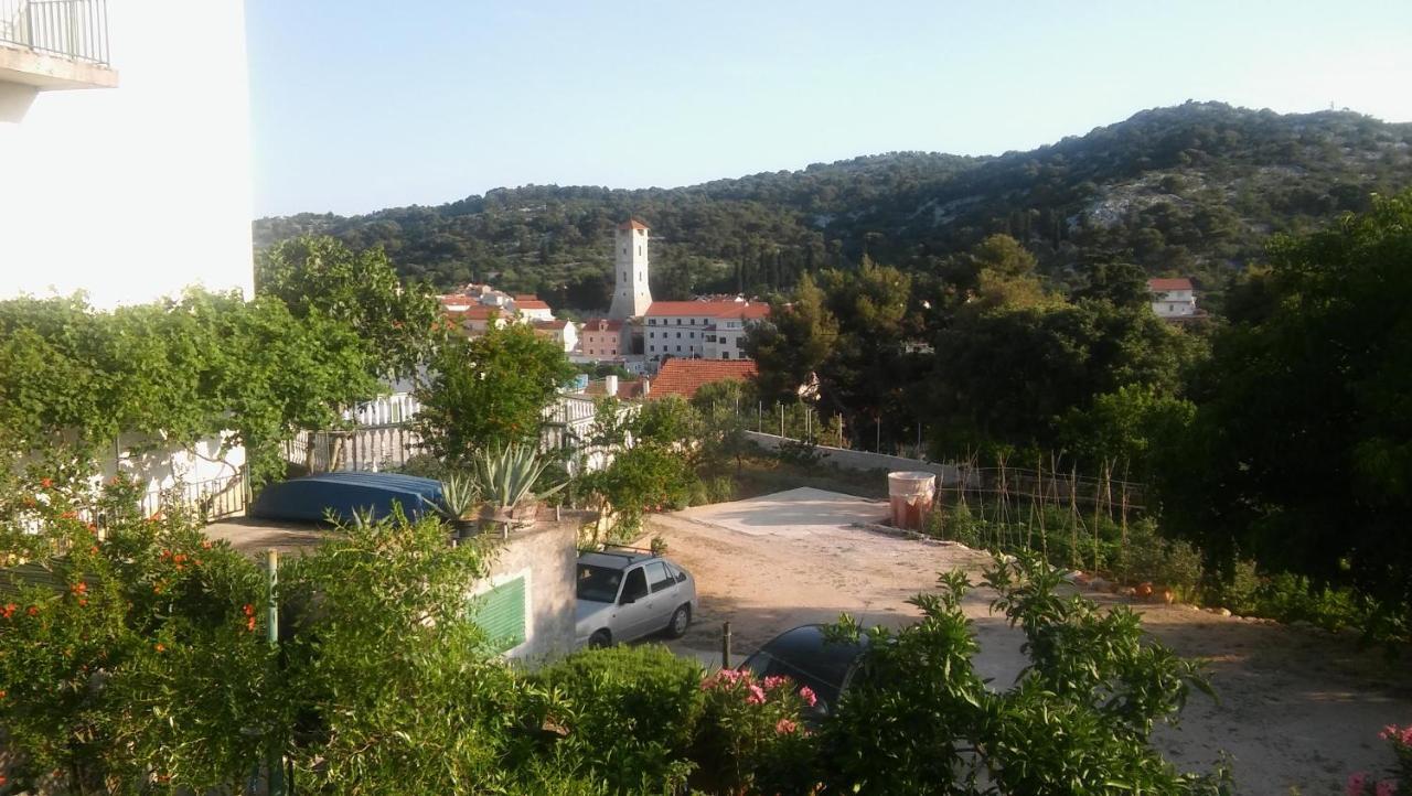 Veldic Apartments Tisno Luaran gambar