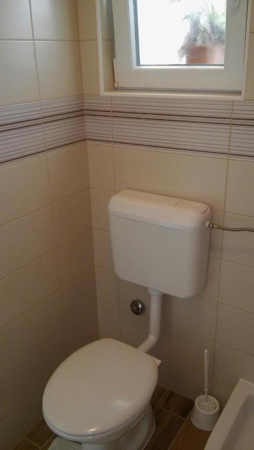 Veldic Apartments Tisno Luaran gambar