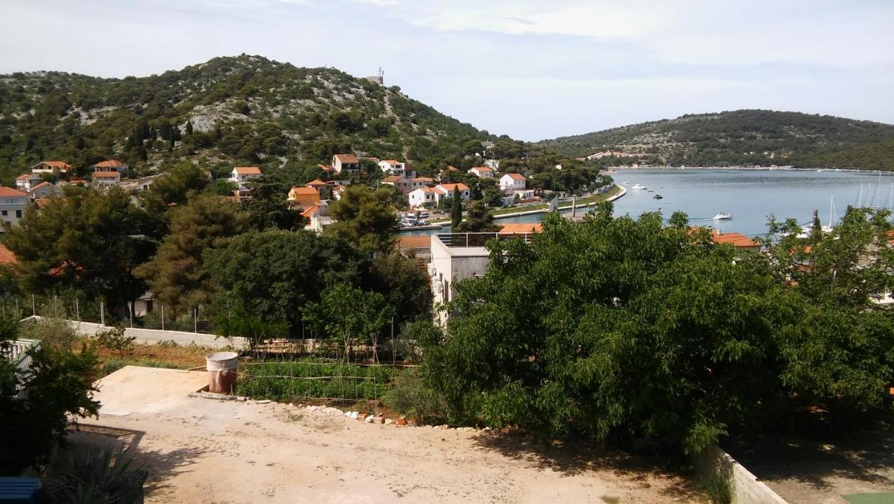 Veldic Apartments Tisno Luaran gambar