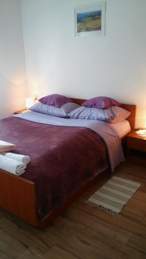 Veldic Apartments Tisno Luaran gambar