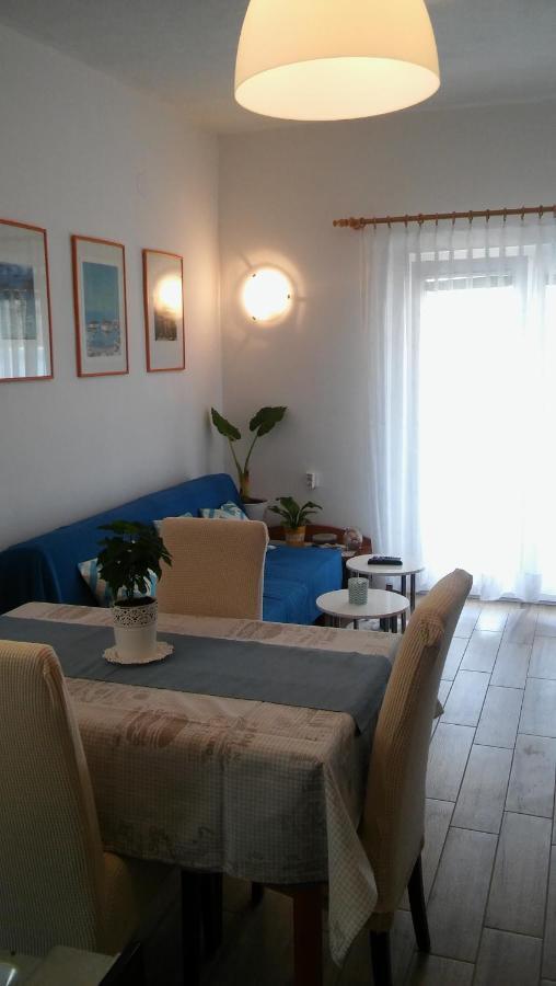 Veldic Apartments Tisno Luaran gambar