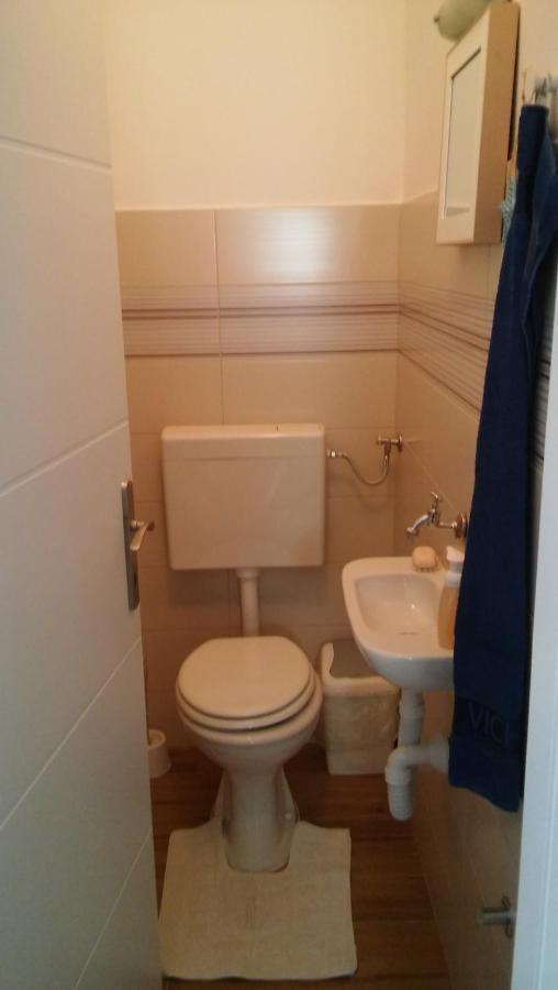 Veldic Apartments Tisno Luaran gambar